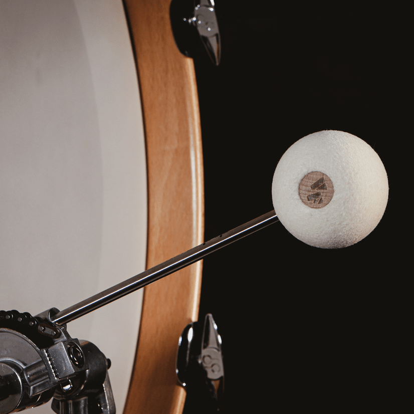 Baquetón de bombo Vic Firth VicKick VKB1 - felpa, orientación dual, articulación clara, destaca frecuencias graves