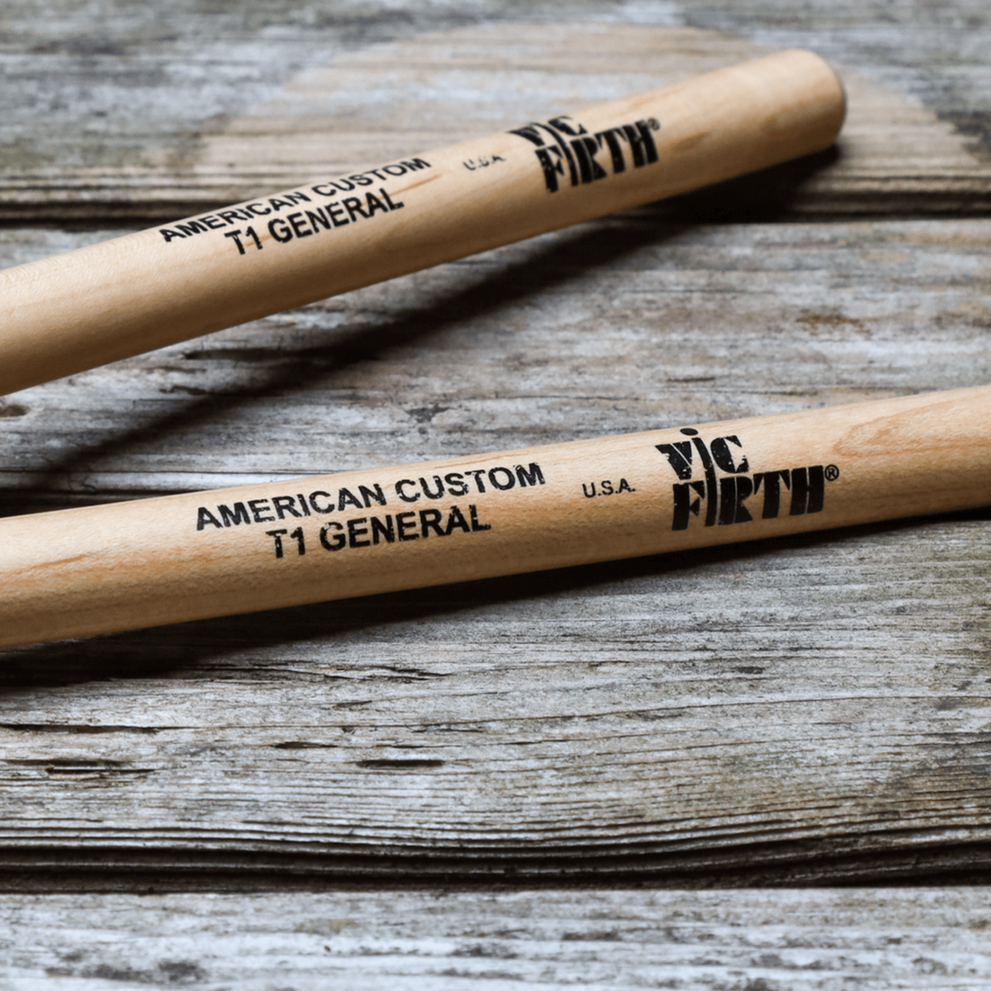 Baquetas para timbal de orquesta Vic Firth American Custom Timpani General Mallets T1 - medium/hard, propósito general, articulación rítmica