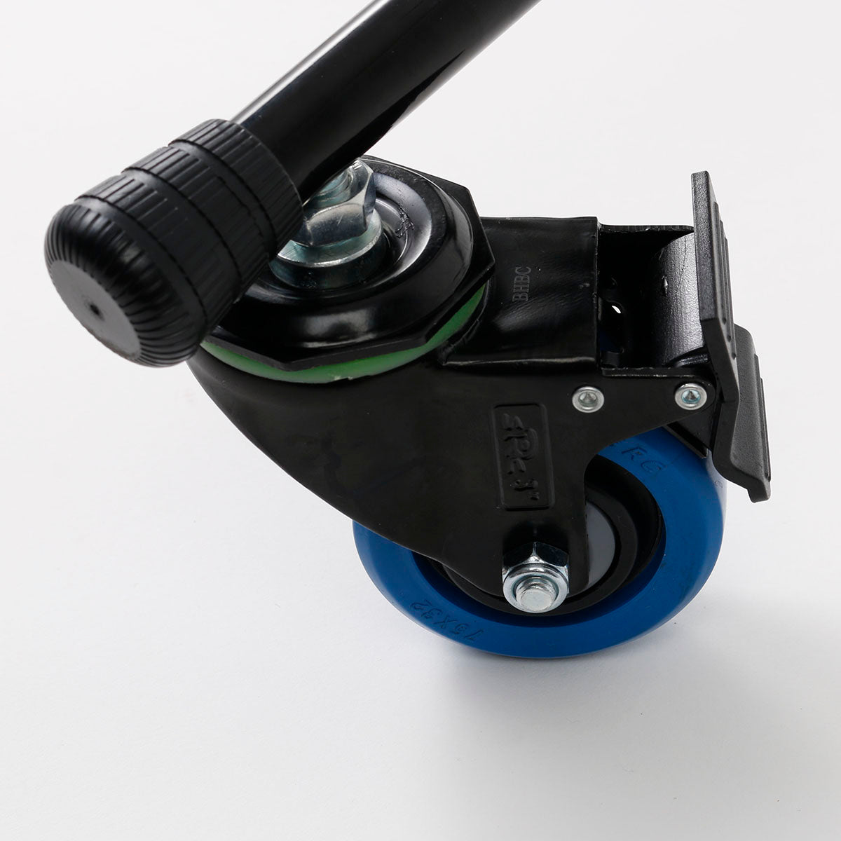 Base articulada con ruedas Triad-Orbit T3c